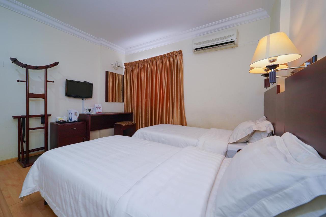 Capital O 89658 Bustani Hotel Jitra Exterior foto