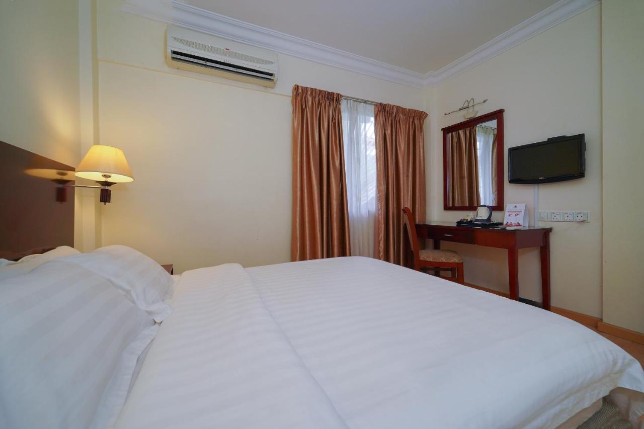 Capital O 89658 Bustani Hotel Jitra Exterior foto