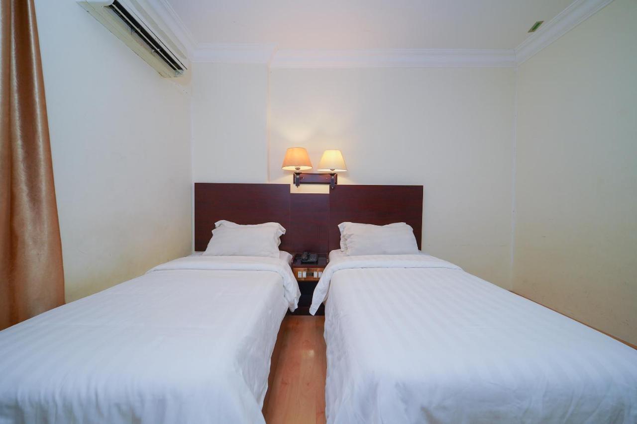 Capital O 89658 Bustani Hotel Jitra Exterior foto