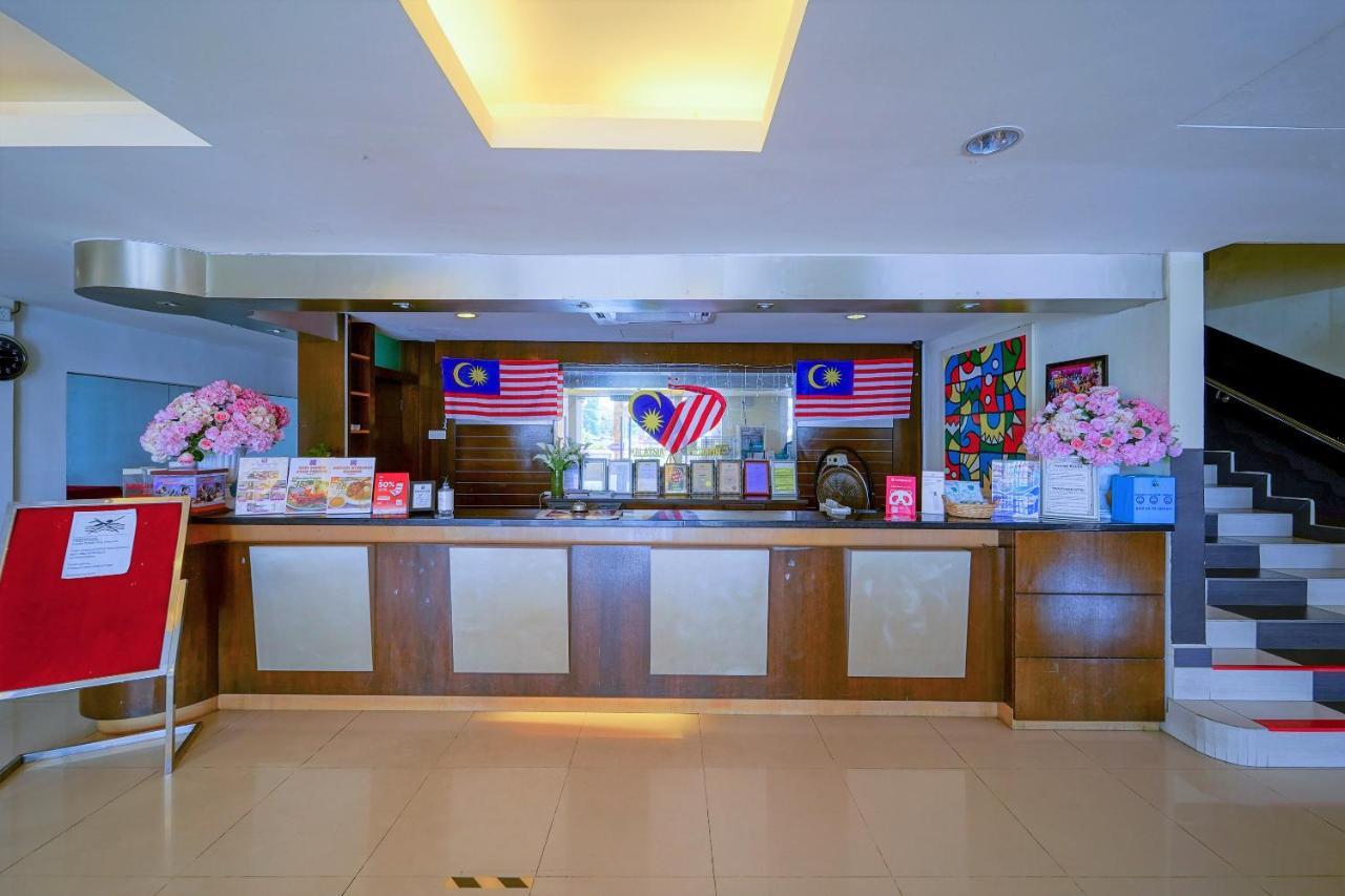 Capital O 89658 Bustani Hotel Jitra Exterior foto